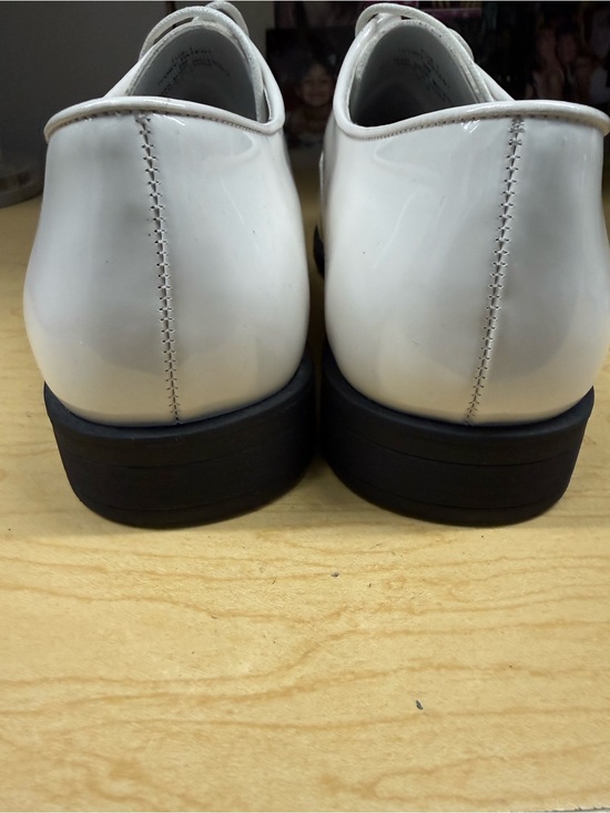 NWT Men\'s White Patent Leather Dress Shoes - Lace-Up main image 2